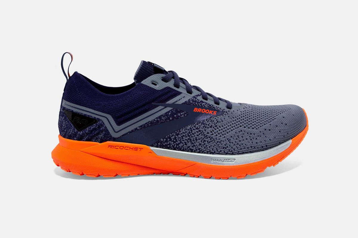 Brooks ricochet store running shoes